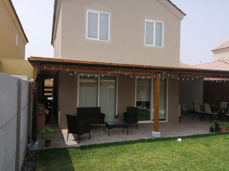 CONSTRUCCION DE LOGIA, COBERTIZO DE MADERA Y QUINCHO, CONDOMINIO LOS CORRALEROS – CHICAUMA